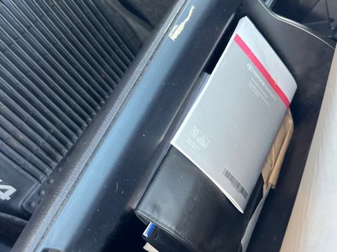 Used 2018 Toyota RAV4 Adventure image 18