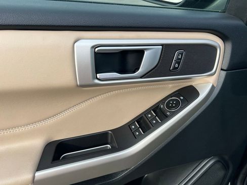 Used 2023 Ford Explorer XLT w/ Equipment Group 202A image 16