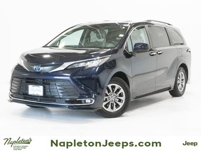 Used 2023 Toyota Sienna XLE