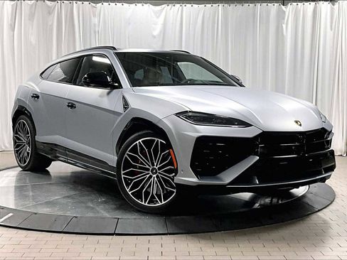 Used 2025 Lamborghini Urus SE image 12