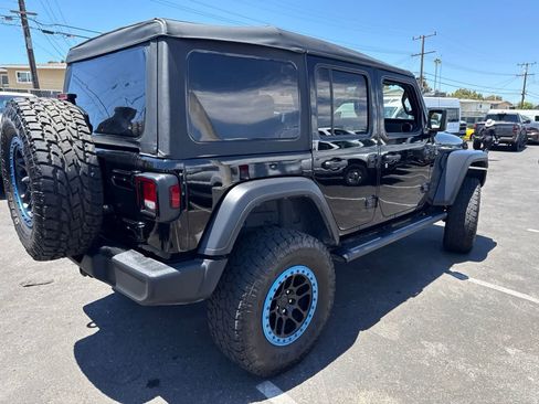 Used 2022 Jeep Wrangler Unlimited Sport AWD/4WD image 12