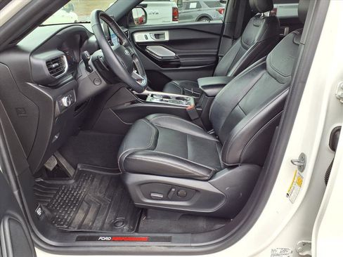 Used 2022 Ford Explorer ST w/ Equipment Group 401A image 15