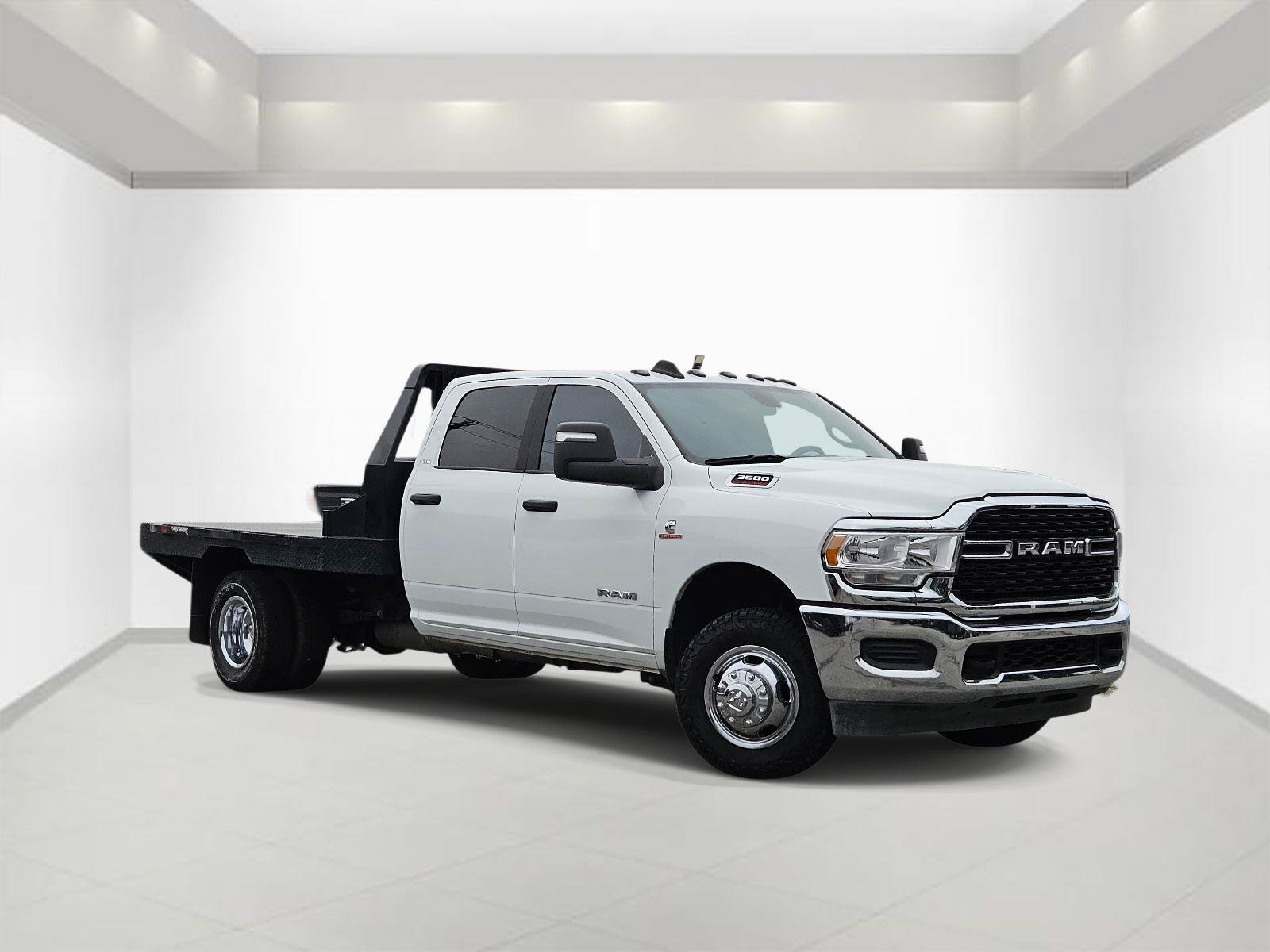Used 2024 RAM 3500 SLT w/ Quick Order Package 2YG SLT AWD/4WD image 1