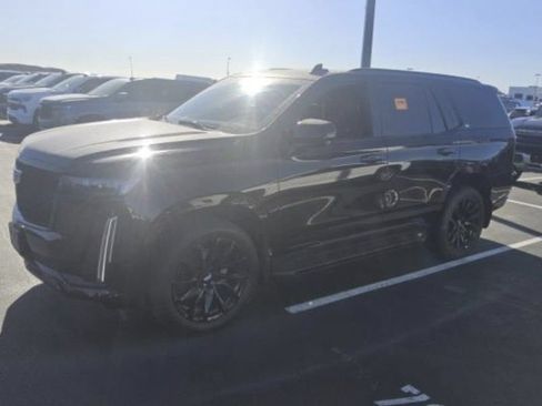 Used 2023 Cadillac Escalade Sport w/ LPO, ONYX Package RWD image 4