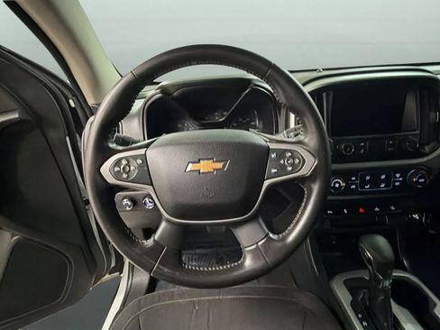 Used 2022 Chevrolet Colorado LT w/ Fleet Safety Package AWD/4WD image 10