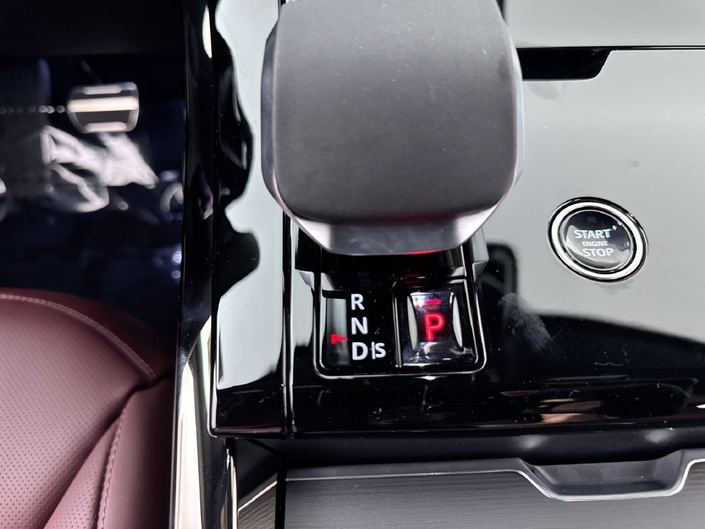 New 2027 Land Rover Range Rover Sport Dynamic SE AWD/4WD image 18