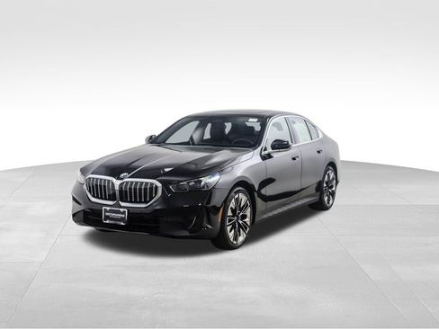 New 2026 BMW 530i xDrive image 1