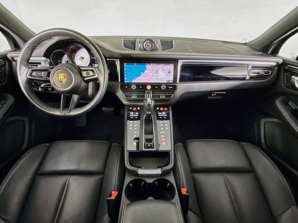 Certified 2026 Porsche Macan S AWD/4WD image 11