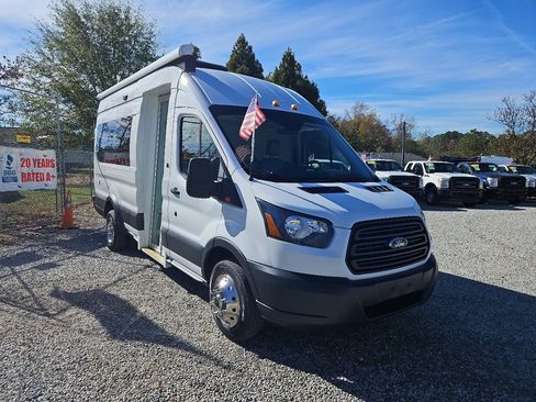 Used 2019 Ford Transit 350 XL image 79
