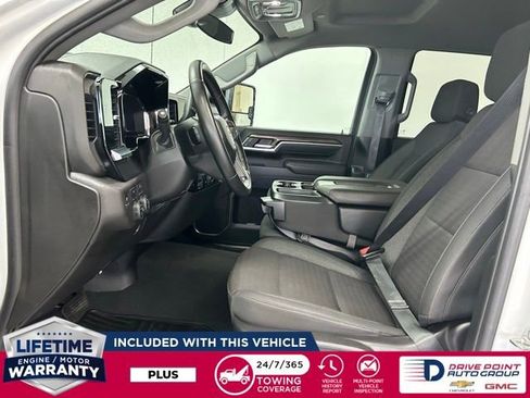 Used 2025 Chevrolet Silverado 2500 LT w/ Convenience Package AWD/4WD image 15