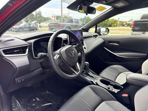 Used 2025 Toyota Corolla XSE FWD image 12
