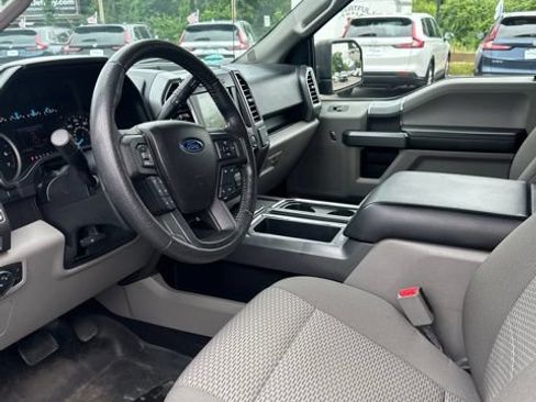 Used 2016 Ford F150 XLT w/ Equipment Group 302A Luxury AWD/4WD image 5