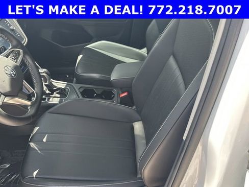 Certified 2022 Volkswagen Tiguan SE FWD image 18