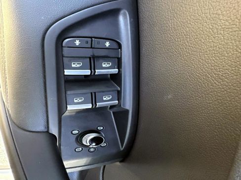 Used 2019 Audi Q5 2.0T Premium Plus w/ Premium Plus Package image 8