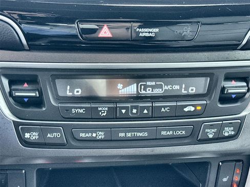 Used 2021 Honda Pilot Special Edition image 31