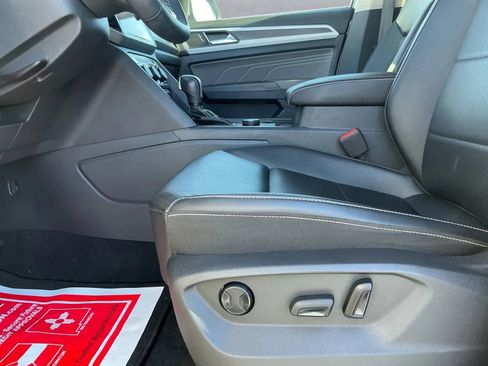 Used 2022 Volkswagen Atlas SE image 12