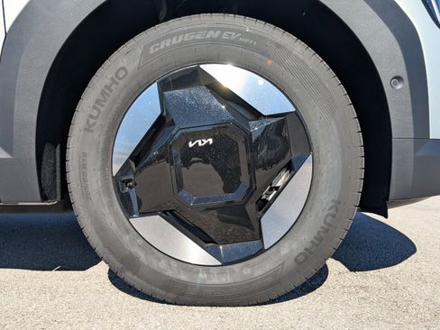 New 2026 Kia EV9 Wind image 13
