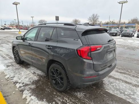 Used 2020 GMC Terrain SLE w/ Driver Convenience Package image 9
