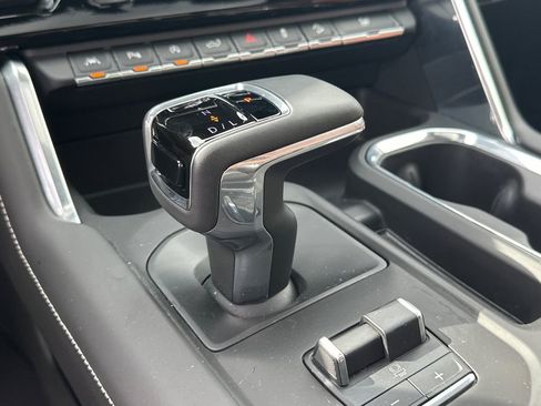 Used 2024 GMC Sierra 1500 Denali Ultimate image 32