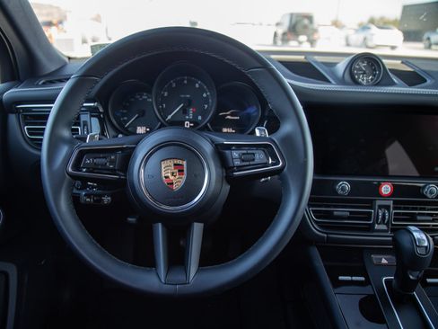 Certified 2026 Porsche Macan AWD/4WD image 16