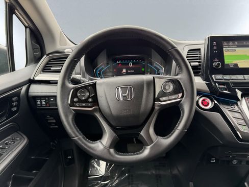 Used 2023 Honda Odyssey Touring image 17