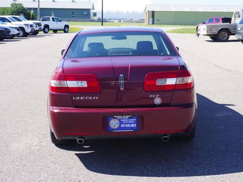 Used 2006 Lincoln Zephyr FWD image 4