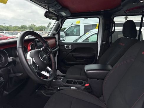 Used 2018 Jeep Wrangler Unlimited Rubicon AWD/4WD image 6