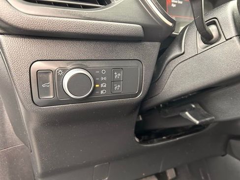 Used 2021 Ford Escape SE w/ SE Sport Appearance Package image 24