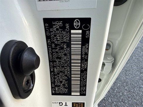 Used 2019 Toyota Prius L Eco image 29