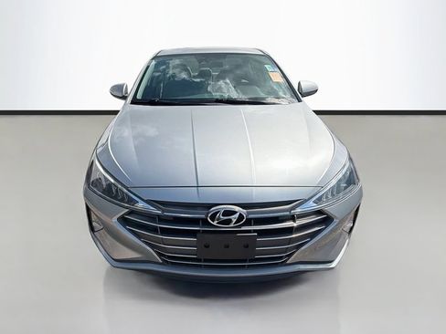 Used 2020 Hyundai Elantra SE FWD image 2