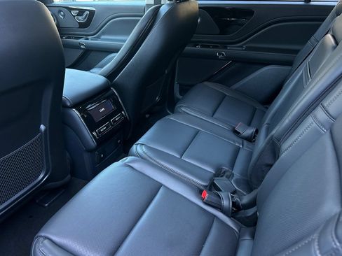 New 2026 Lincoln Aviator Reserve w/ Illumination Package RWD image 11