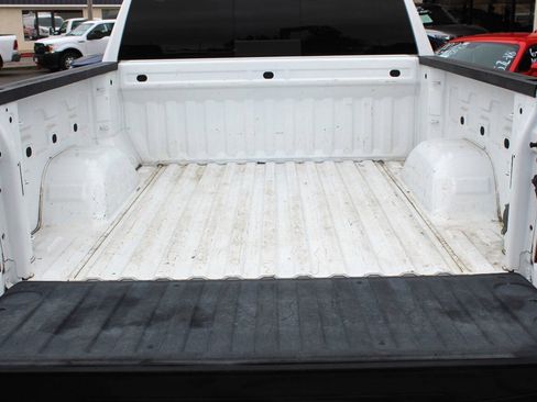 Used 2019 Chevrolet Silverado 1500 RST RWD image 15