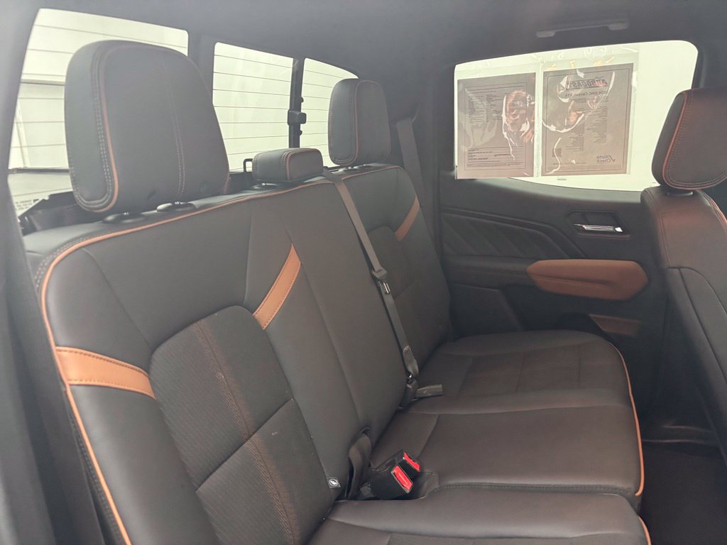 Used 2024 GMC Canyon AT4 w/ Technology Package AWD/4WD image 42