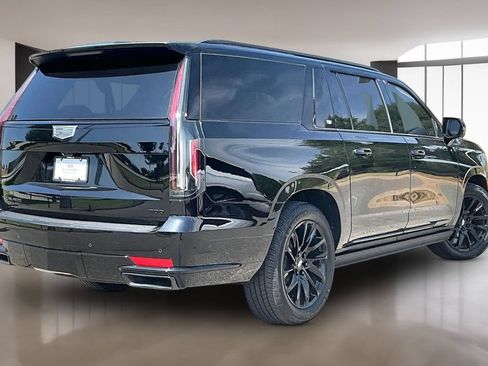 Used 2023 Cadillac Escalade ESV Sport Platinum w/ LPO, ONYX Package AWD/4WD image 2