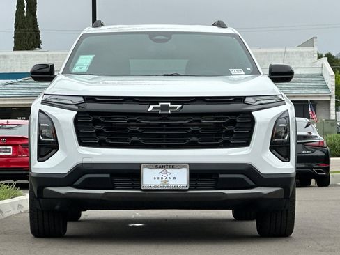 New 2026 Chevrolet Equinox LT w/ Convenience Package II AWD/4WD image 9