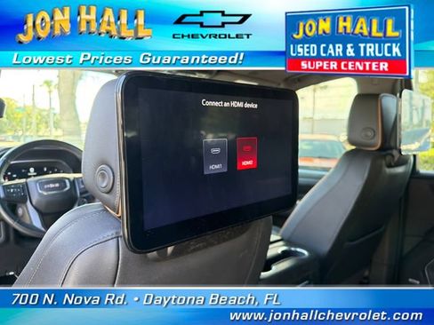 Used 2023 GMC Yukon AT4 w/ Technology Package AWD/4WD image 21