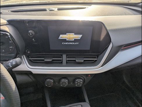 New 2026 Chevrolet Trax RS FWD image 22