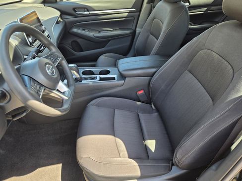 Used 2022 Nissan Altima 2.5 SV FWD image 22