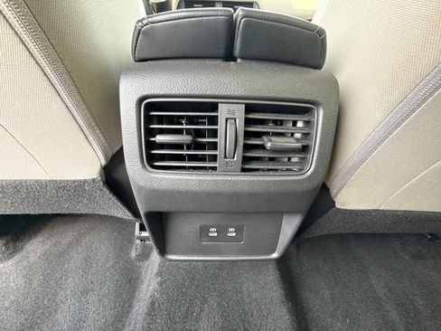 Used 2025 Nissan Rogue SV FWD image 23