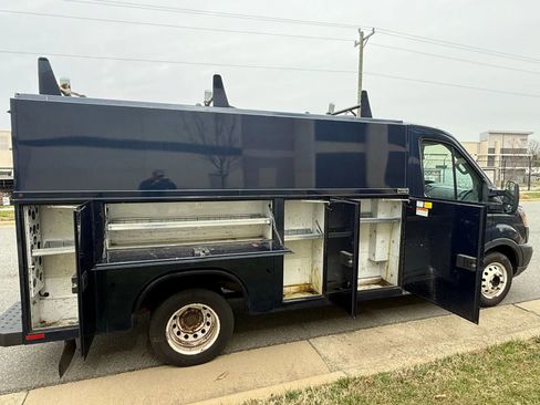 Used 2019 Ford Transit 350 138 DRW image 7