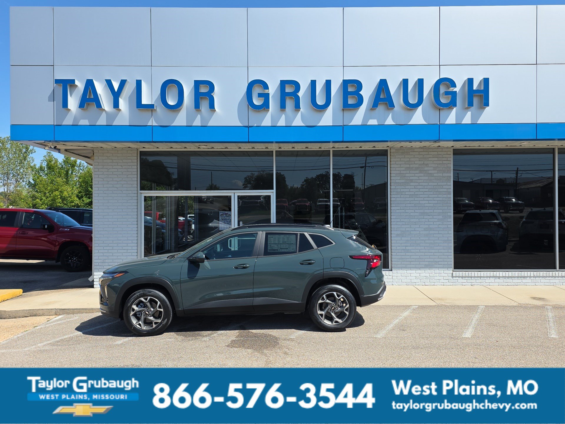 New 2026 Chevrolet Trax LT w/ Driver Confidence Package FWD image 1