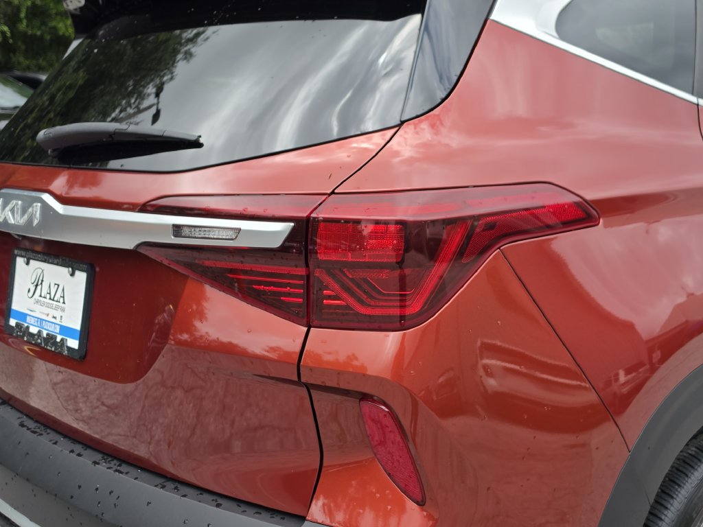 Used 2022 Kia Seltos S FWD image 8