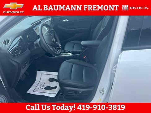 Used 2022 Buick Encore GX Essence w/ Experience Buick Package AWD/4WD image 9