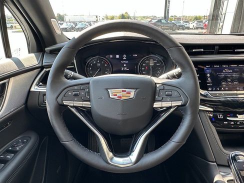 New 2025 Cadillac XT6 Premium Luxury w/ Technology Package image 11