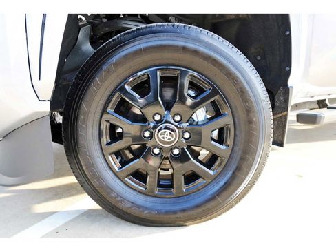 Used 2024 Toyota Tacoma SR image 29