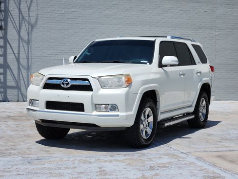 Used 2012 Toyota 4Runner SR5 w/ Convenience Pkg AWD/4WD image 3