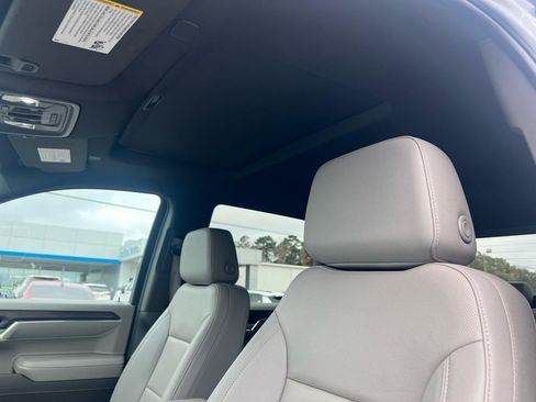 Used 2024 GMC Sierra 1500 SLT w/ SLT Premium Plus Package image 24