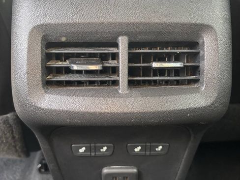 Used 2019 Chevrolet Equinox Premier image 19