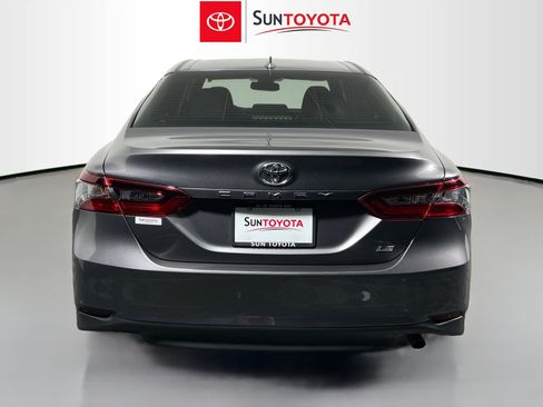 Used 2023 Toyota Camry LE w/ Convenience Package FWD image 5