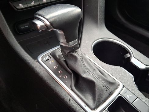 Used 2022 Kia Sportage EX w/ EX Technology Package image 15